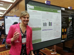 Charlene presenting her research at the ASEV industry-student mixer